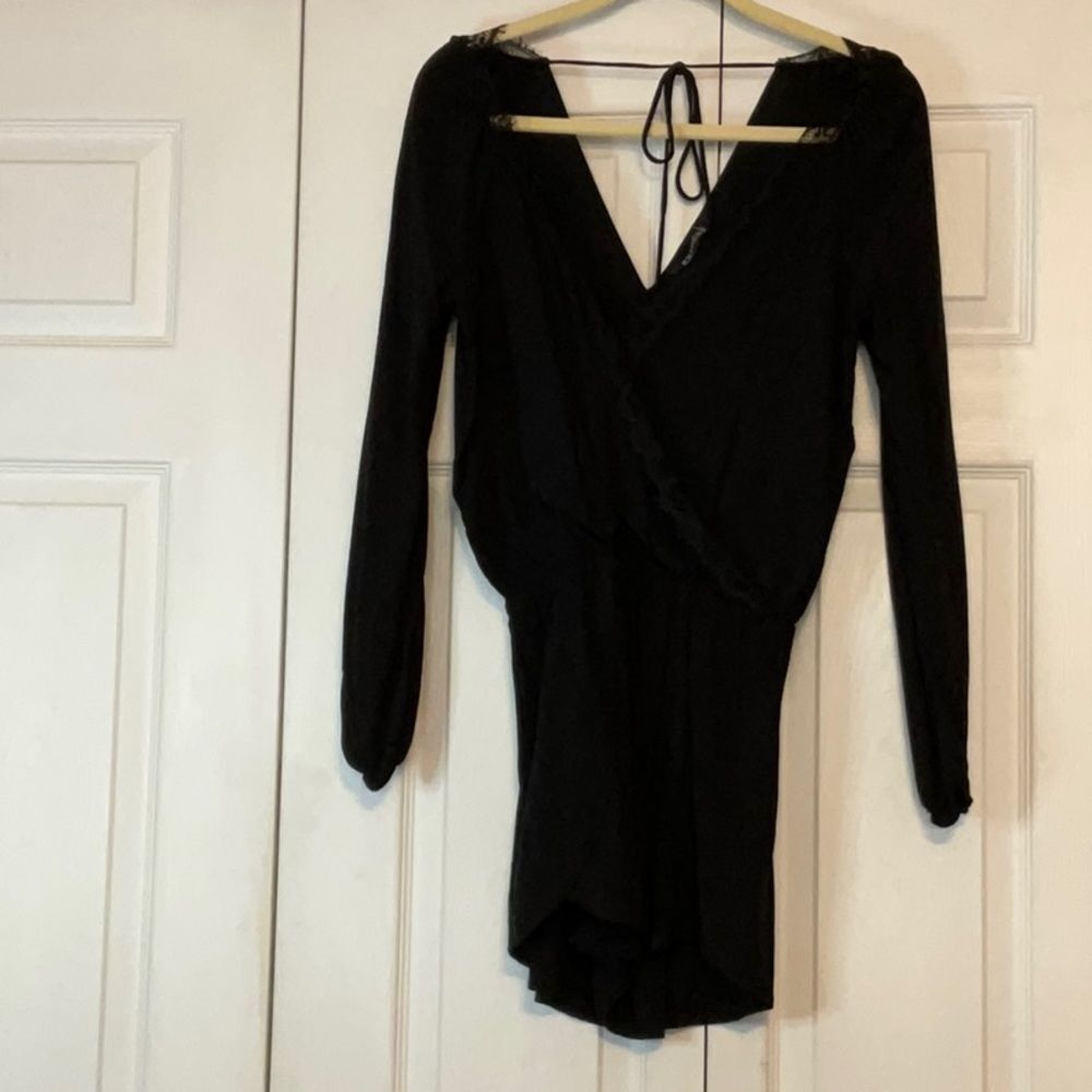 Express Black Lace Trim Shorts Romper Jumper Medium‎